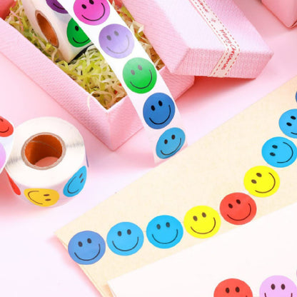 500 Creative Roll Smiley Stickers Cute Cartoon Expression Award Decorative Adhesive Sealing Sticker